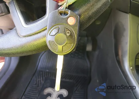 2016 Ford Focus Se z USA, uszkodzony, nr VIN 1FADP3K20GL302836